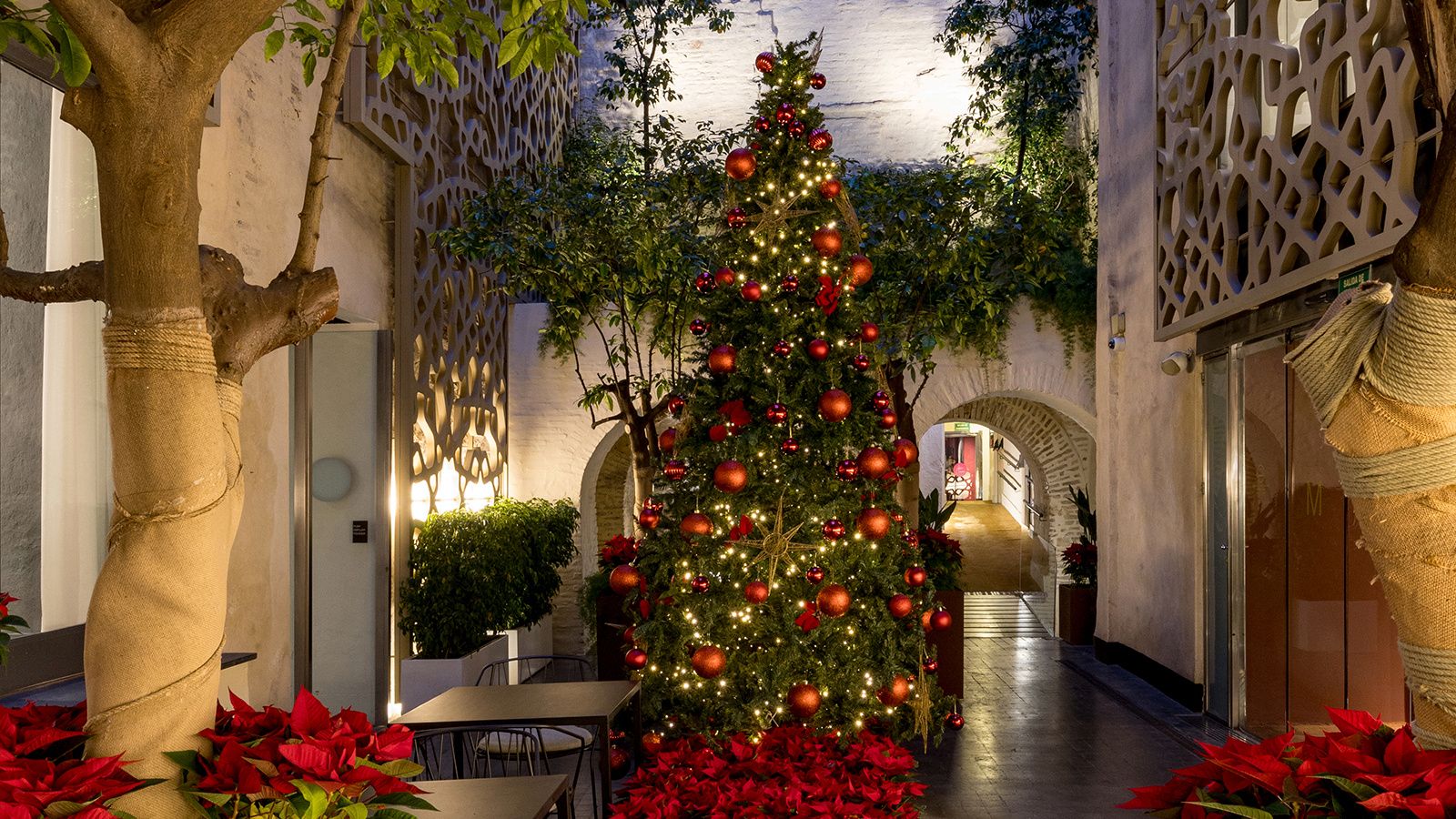 Decoración de Navidad del EME Catedral Mercer Hotel