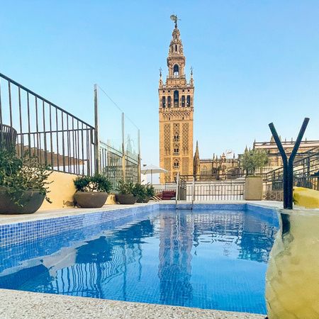 Swimming pool of the EME Catedral Mercer Hotel