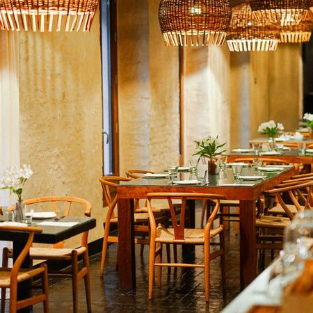 Breakfast Room at the EME Catedral Mercer Hotel